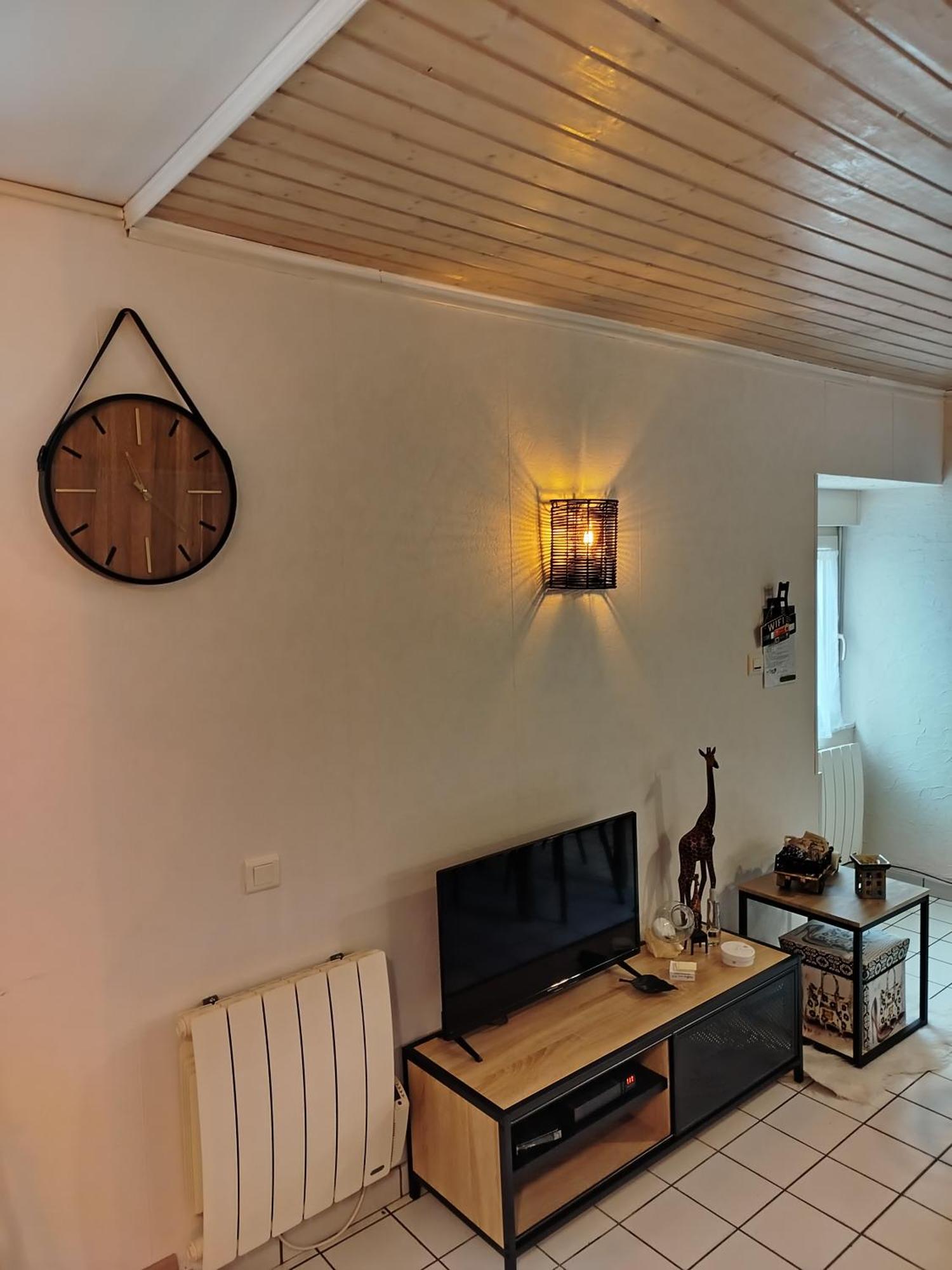Maison De Village Appartement Rdc Avec Terrasse Gy Eksteriør billede